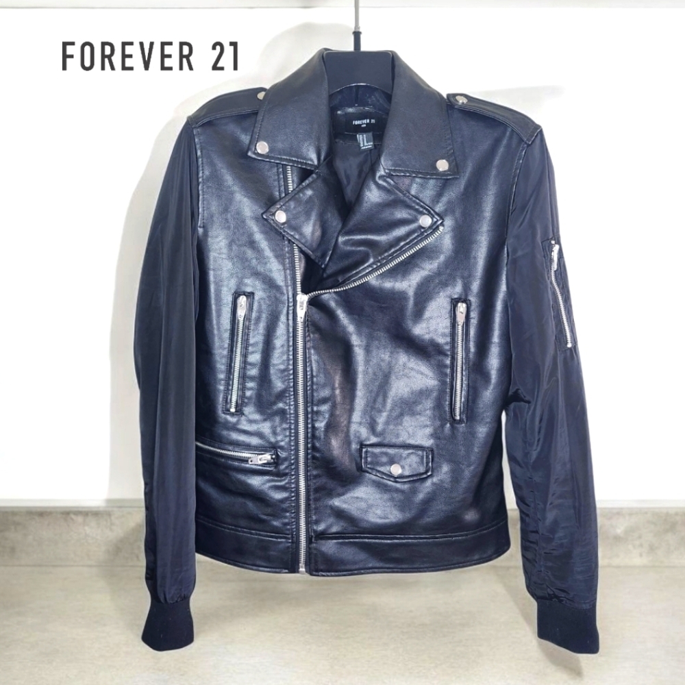FOREVER 21 Faux Leather Biker Jacket - Medium